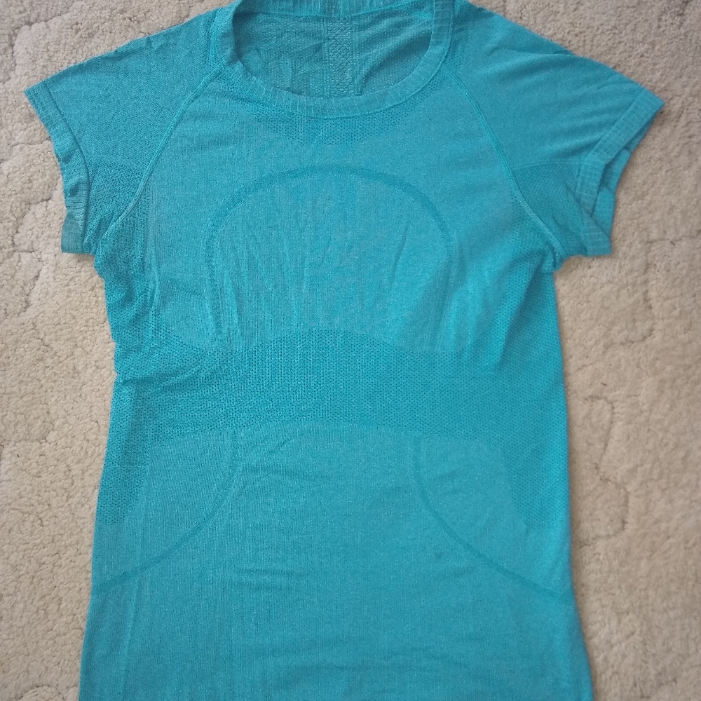 Lululemon Swiftly Tech short sleeve